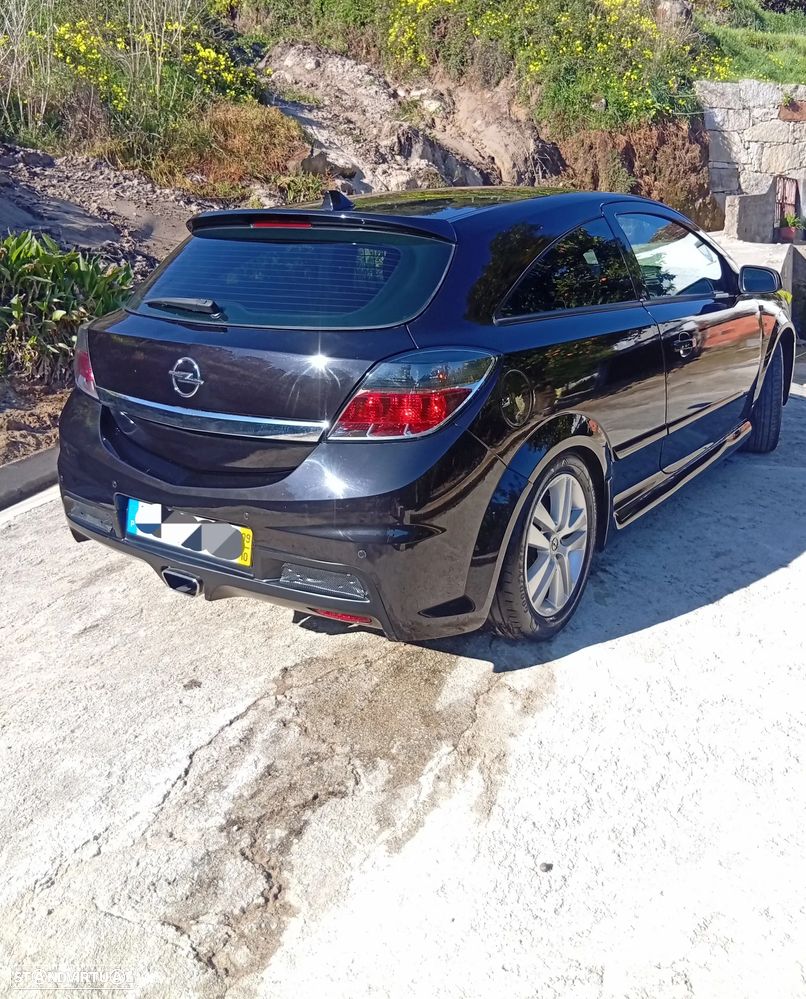 Opel Astra GTC 1.7 CDTI - 2