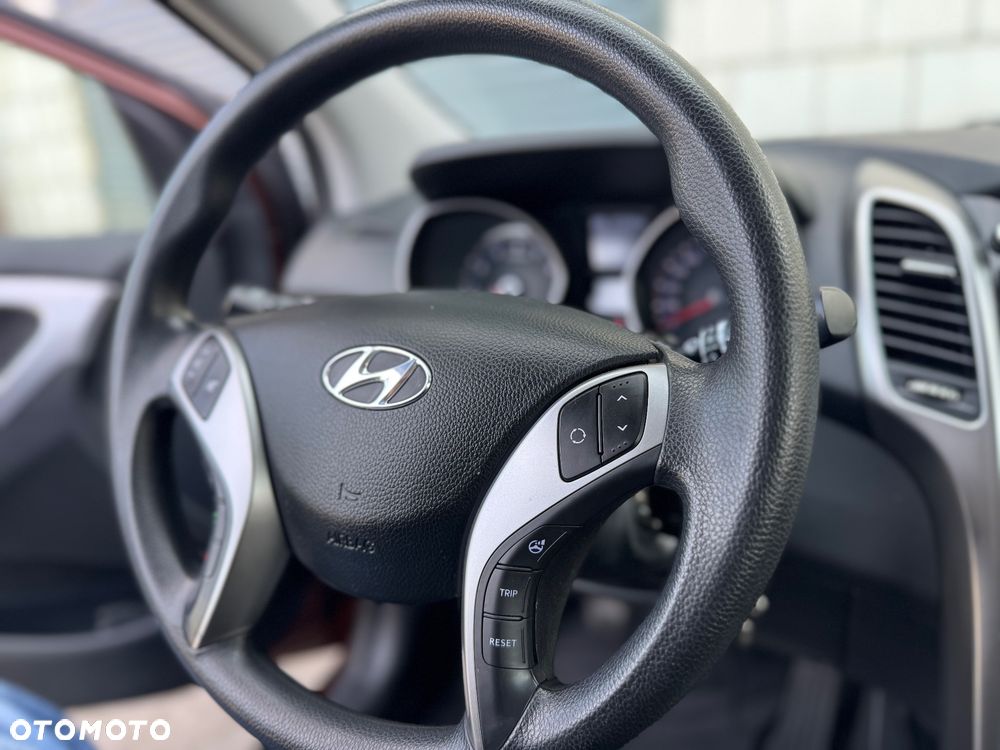 Hyundai i30 i30cw 1.4 Intro Edition - 34