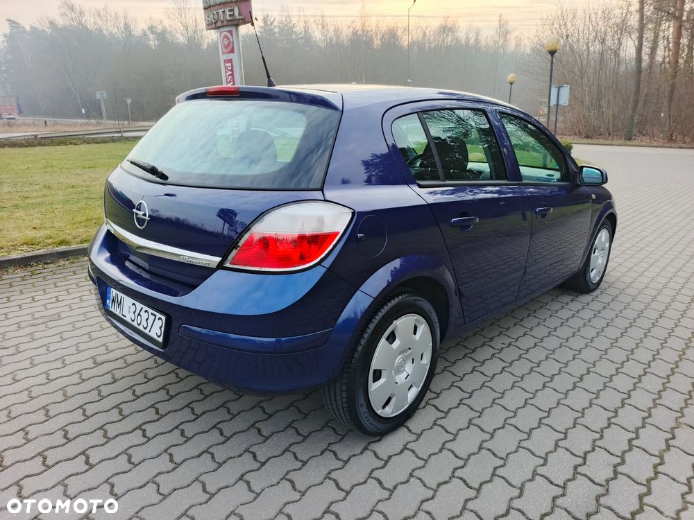 Opel Astra 1.6 Edition - 32