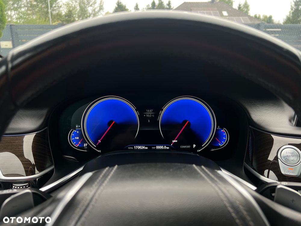 BMW Seria 7 750d xDrive - 30