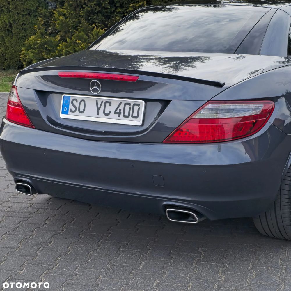 Mercedes-Benz SLK 200 (BlueEFFICIENCY) 7G-TRONIC - 24