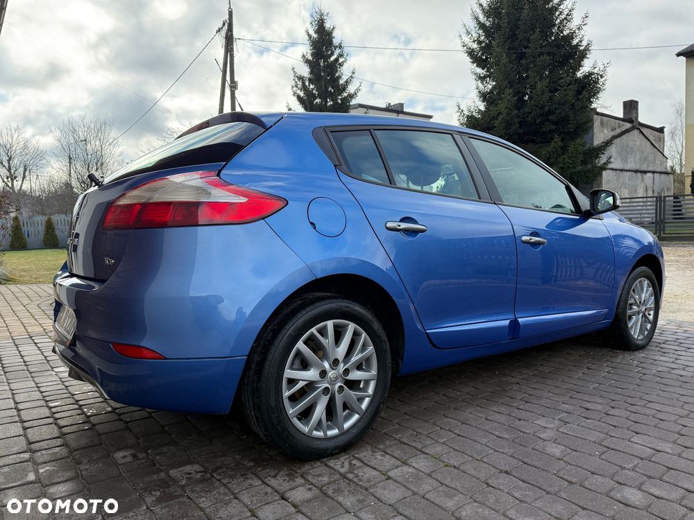 Renault Megane ENERGY TCe 115 Start & Stop Bose Edition - 8