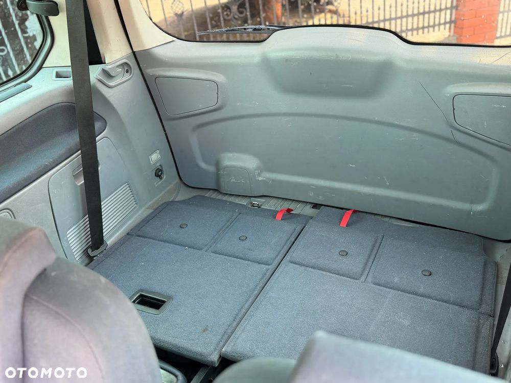 Ford Galaxy 2.0 TDCi Ghia - 15