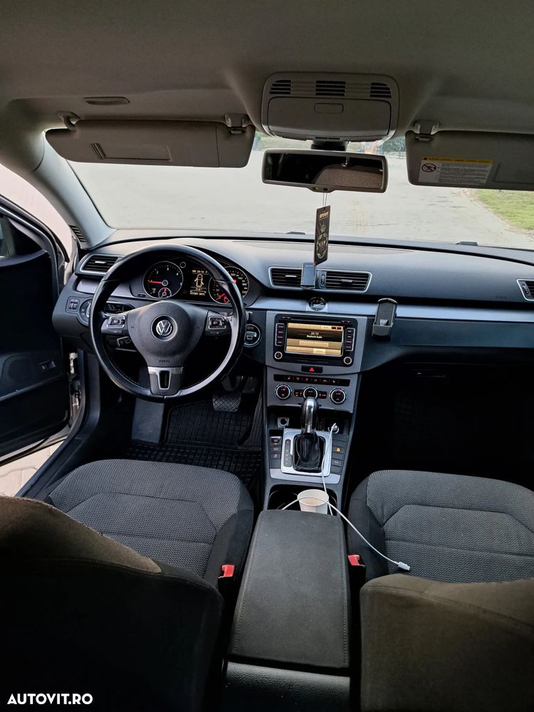 Volkswagen Passat 2.0 TDI BlueMotion Technology DSG Comfortline - 6