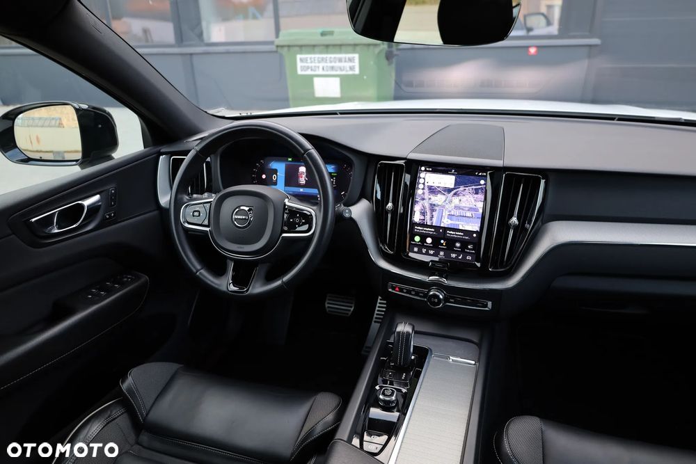 Volvo XC 60 T6 AWD Recharge Geartronic RDesign - 28