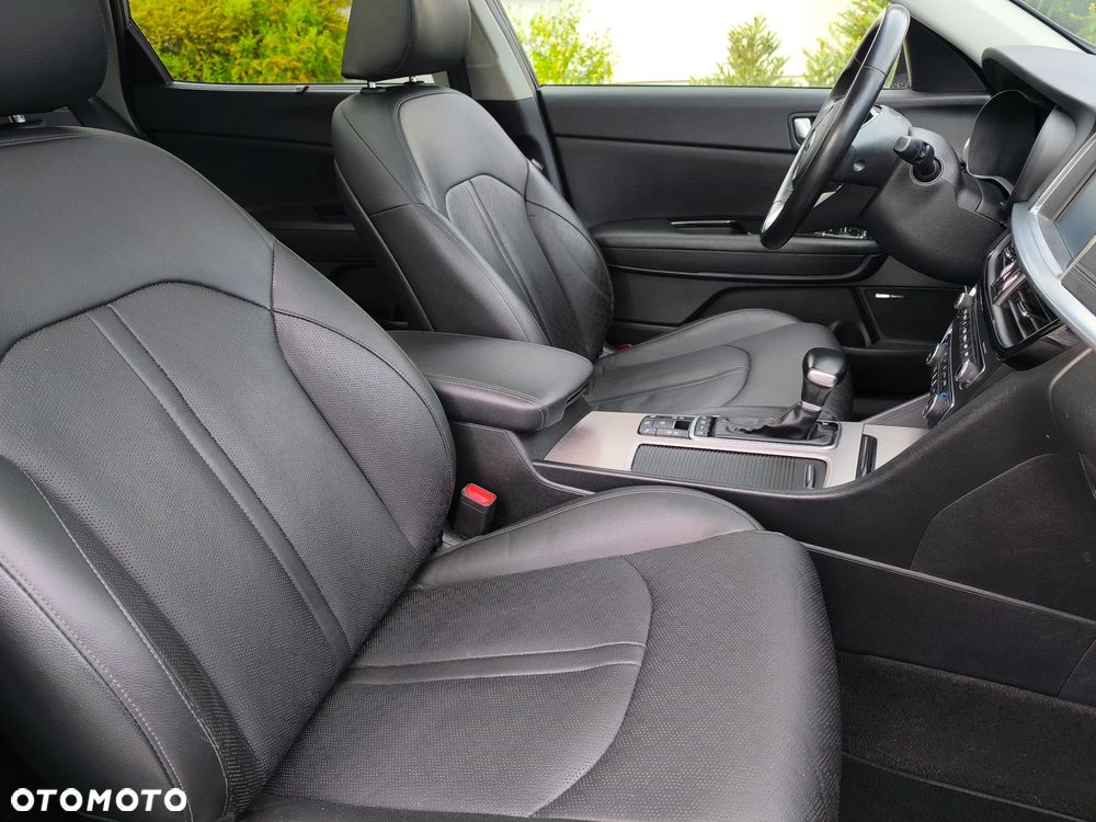 Kia Optima Plug-in Hybrid - 23
