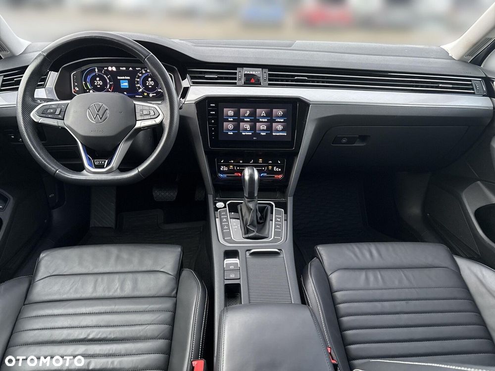 Volkswagen Passat - 9