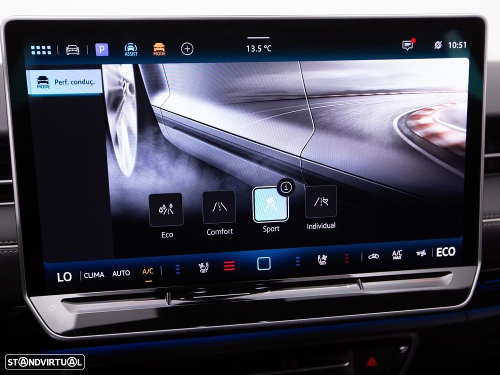 VW ID.7 Tourer Pro S - 29