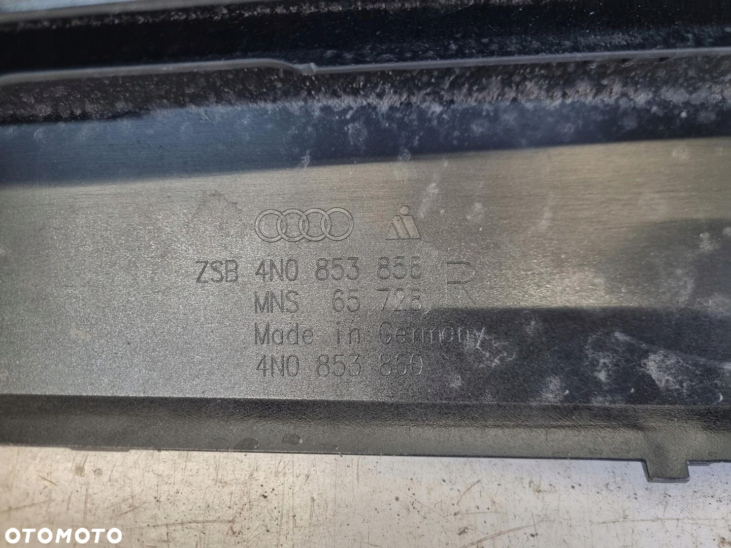 Audi A8 D5 4N0 Próg Nakładka Listwa progowa PRAWA ŁADNA - 6