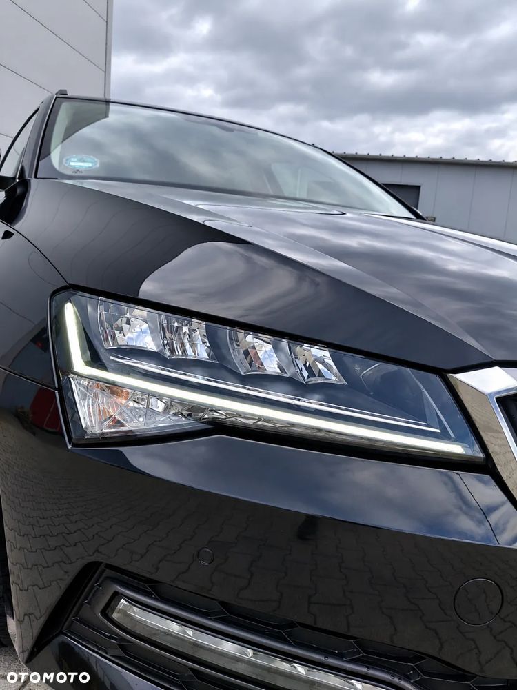 Skoda Superb 2022 photo 2
