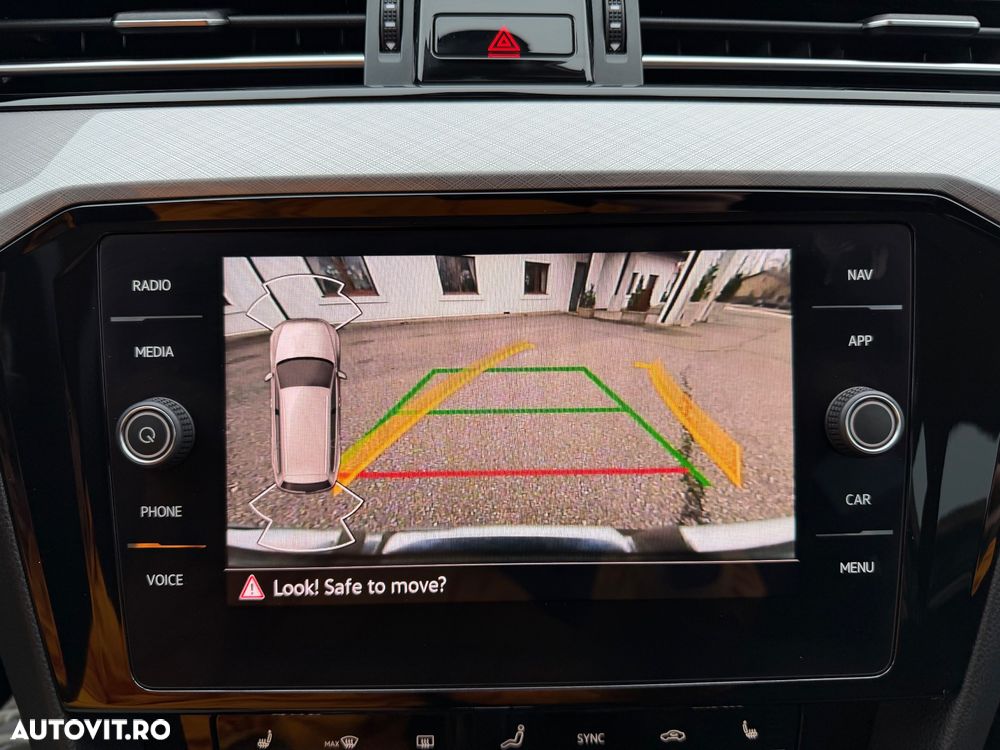 Volkswagen Passat - 27