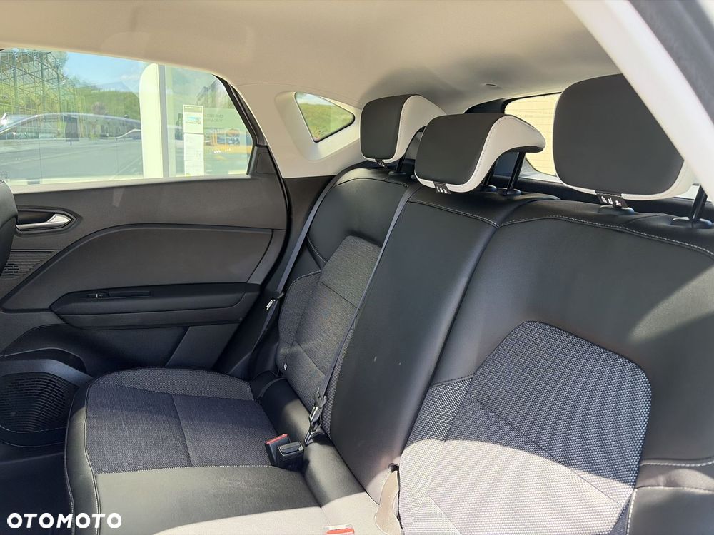 Renault Captur - 16