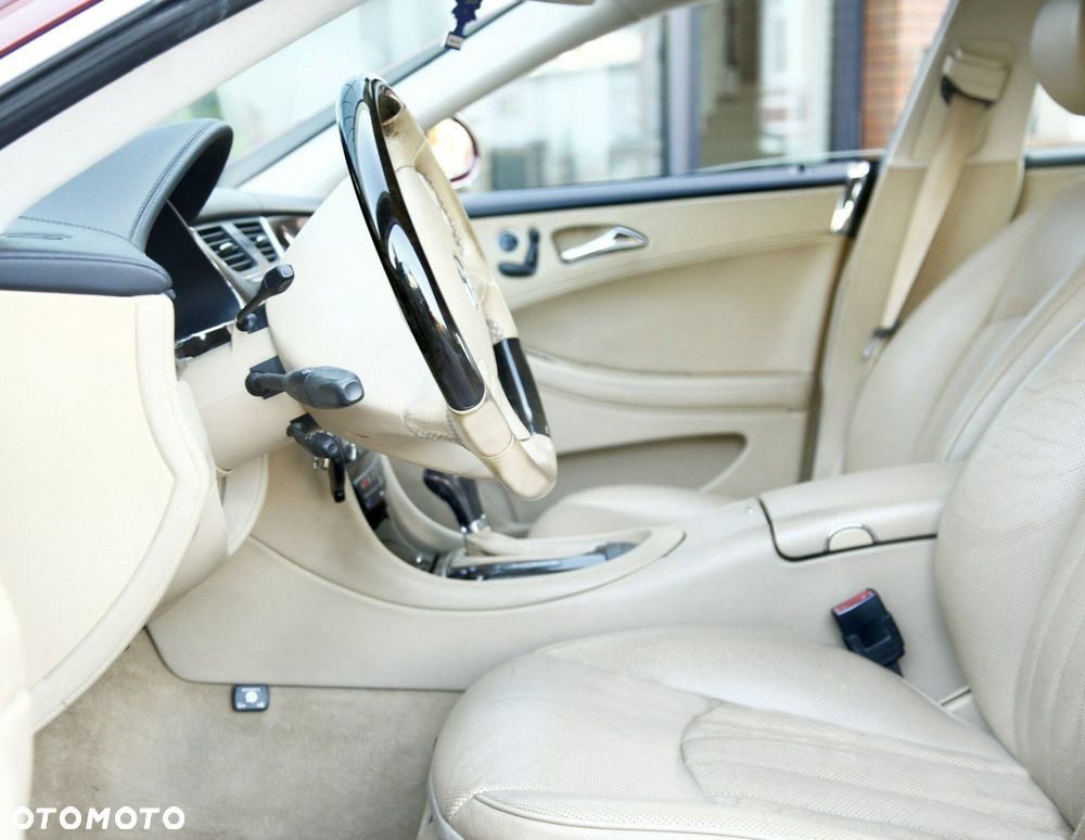 Mercedes-Benz CLS - 12