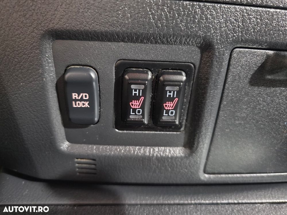 Mitsubishi Pajero 3.2 DI-D Instyle - 19
