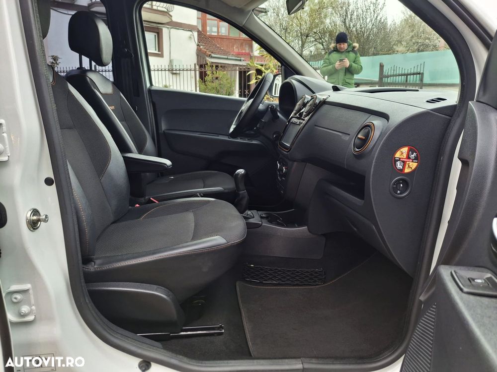 Dacia Lodgy TCe 115 Stepway - 15