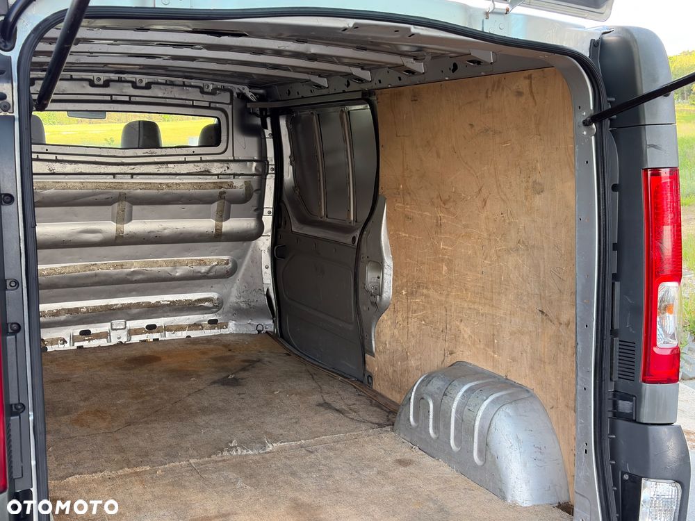 Renault Trafic - 18