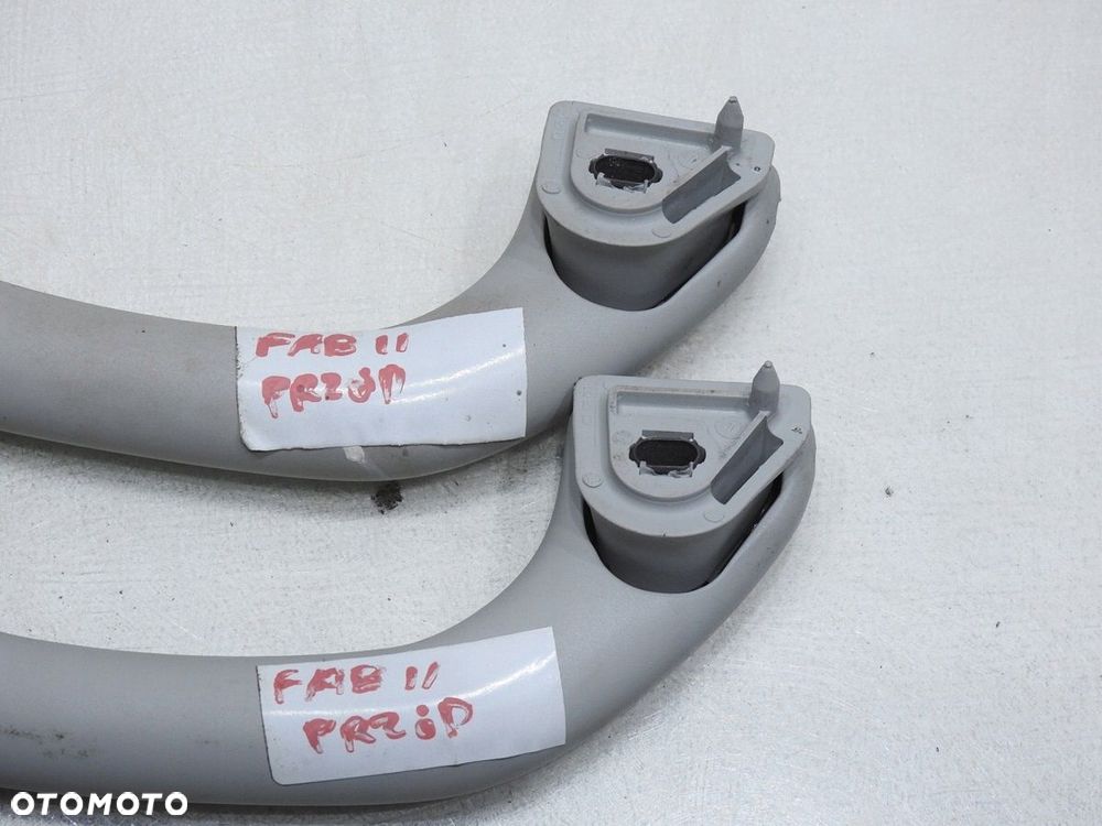 RĄCZKA UCHWYT PODSUFITKI PRZÓD SKODA FABIA II - 3
