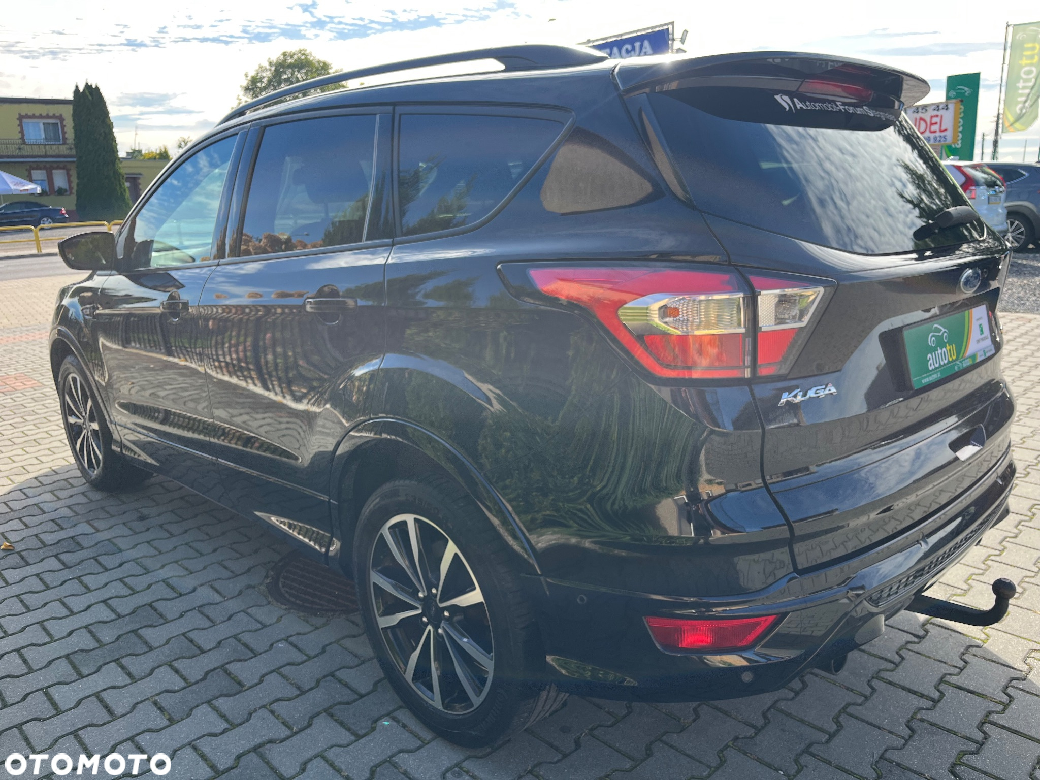 Ford Kuga 1.5 EcoBoost 2x4 ST-Line - 4