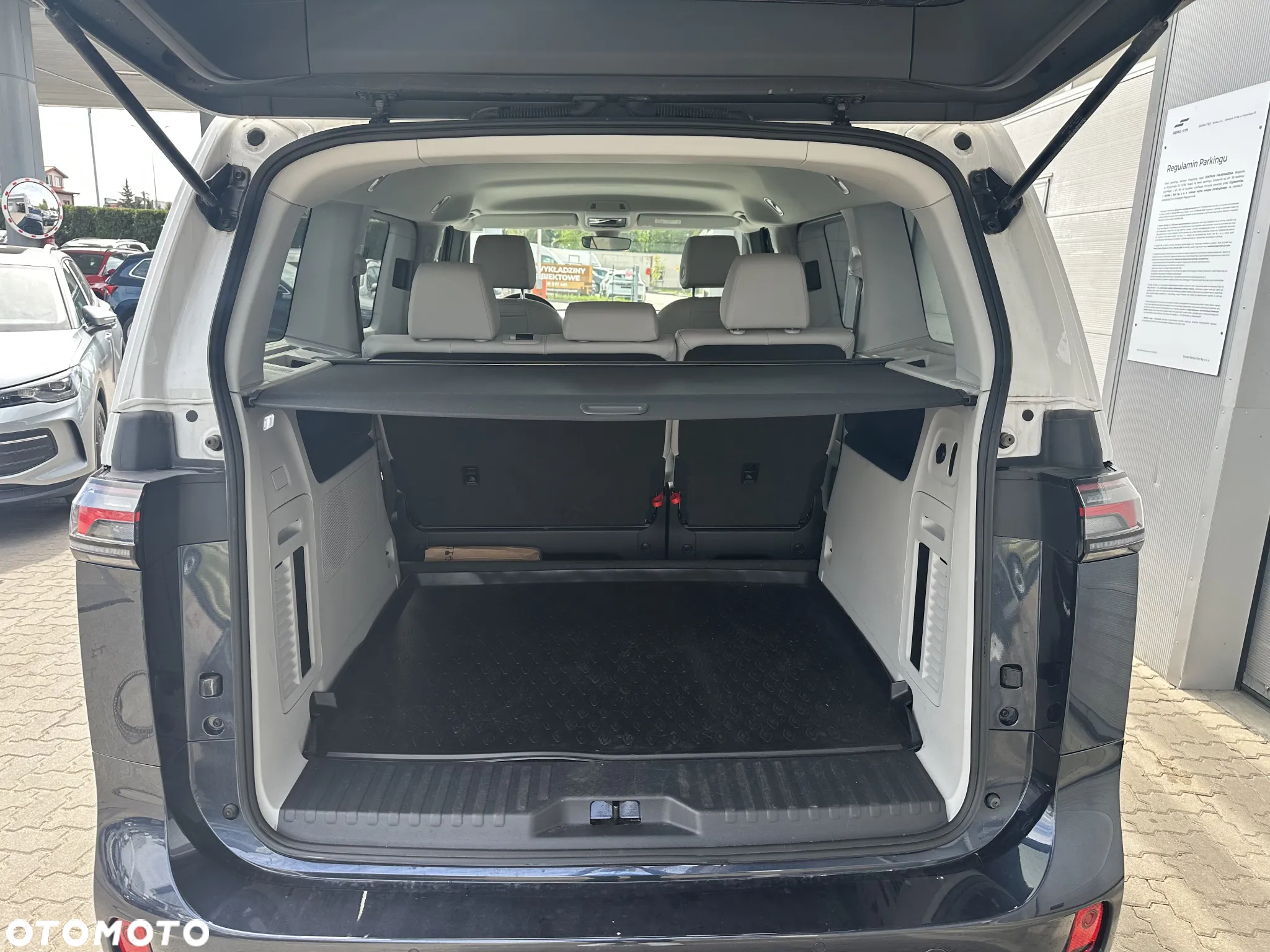 Volkswagen ID. Buzz 82kWh Pro - 8