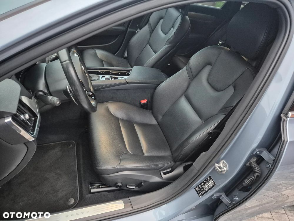 Volvo V90 D4 Geartronic Momentum - 31