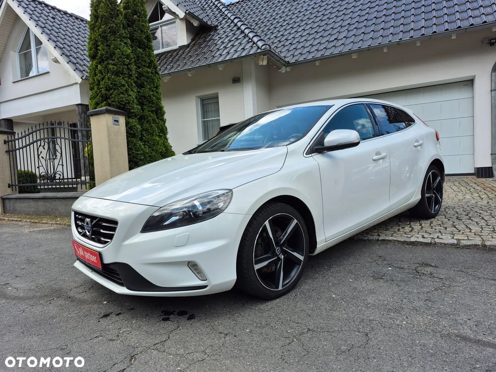 Volvo V40 D2 Drive-E R-Design Momentum - 12