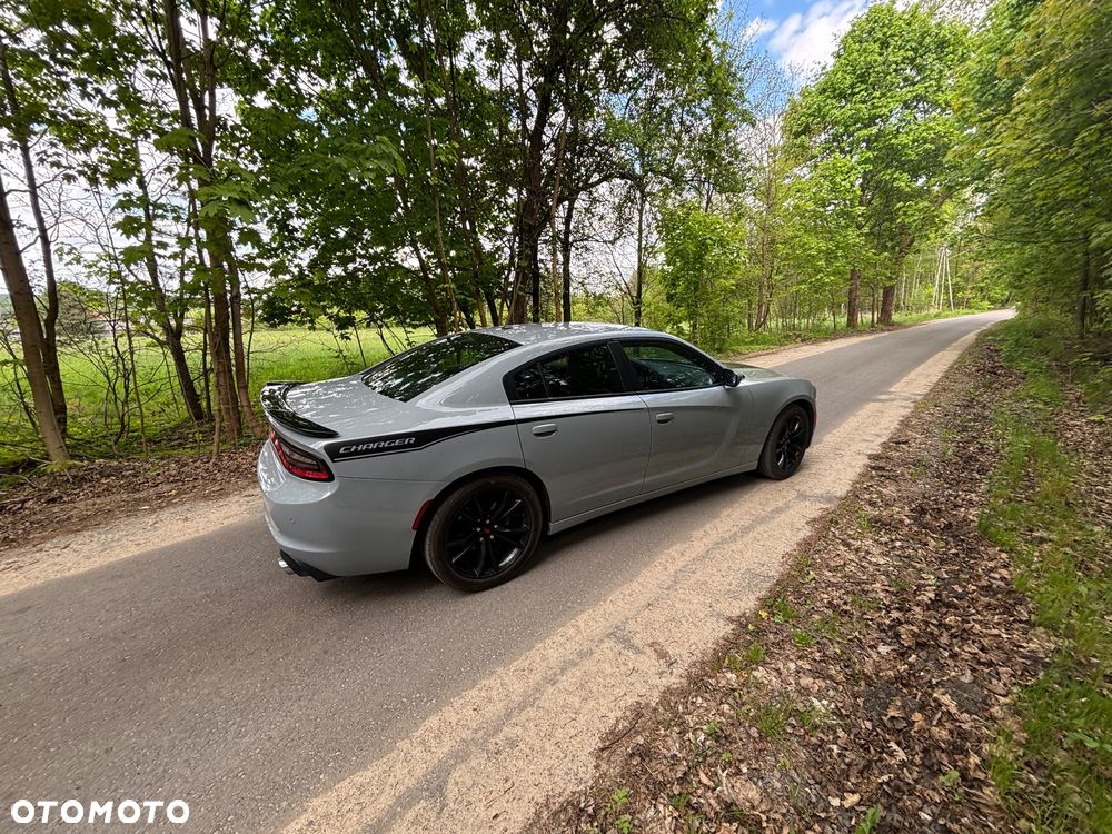 Dodge Charger - 11