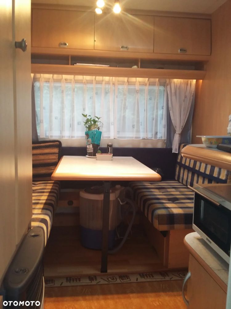 Hobby De Luxe 440 - 16