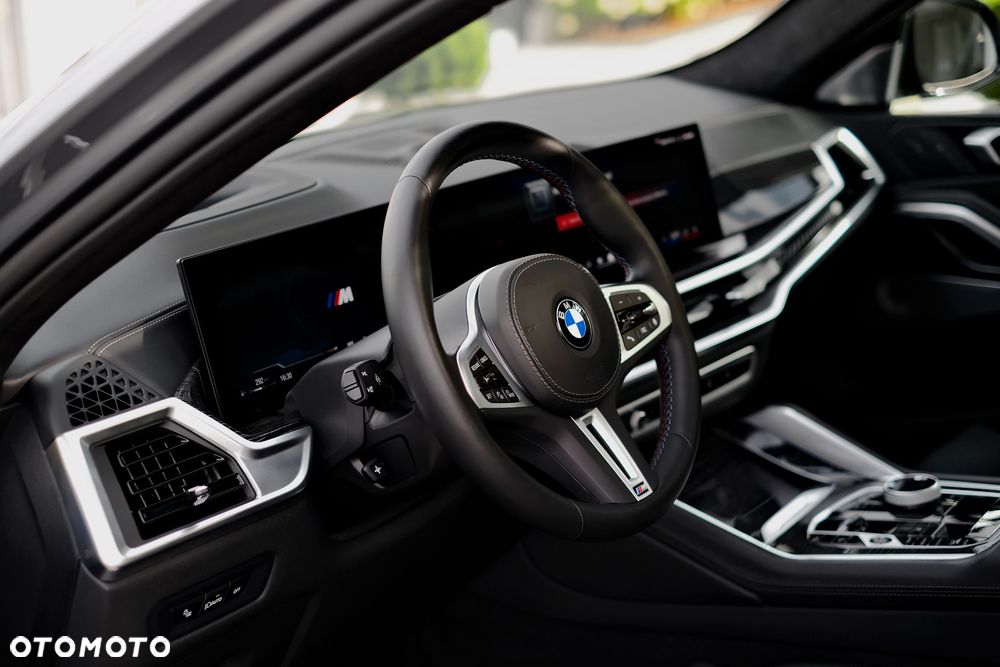 BMW X6 M60i mHEV sport - 39