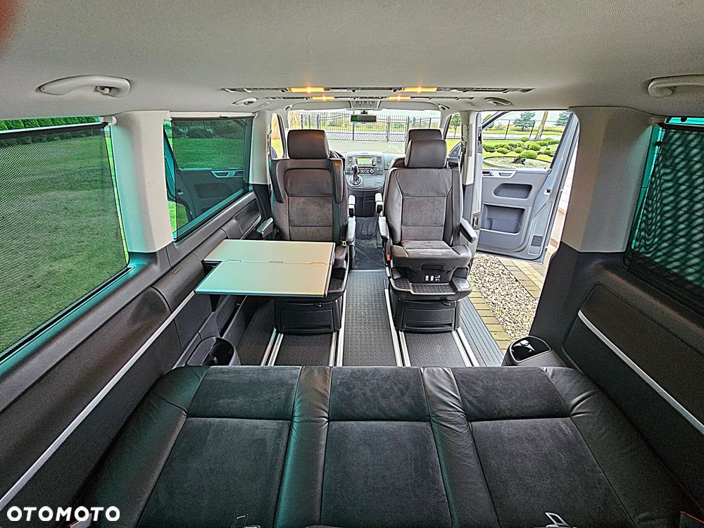 Volkswagen Multivan - 24