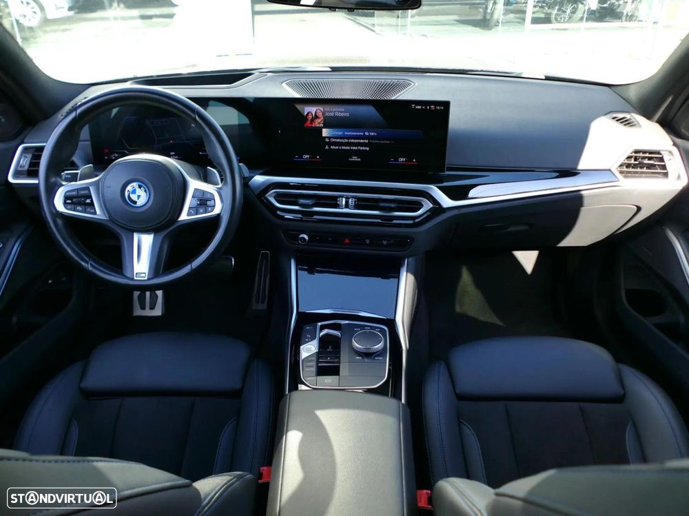 BMW 330 e Pack Desportivo M Auto - 44
