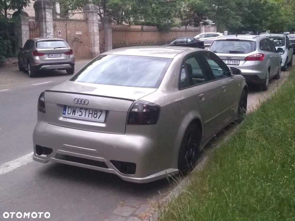 Audi A4 Limousine 2 - 10