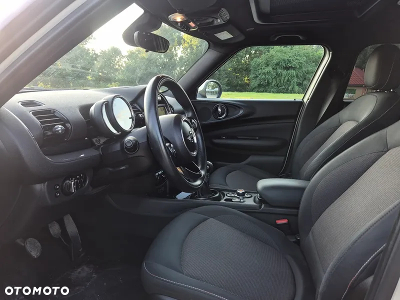MINI Clubman One D Blackyard - 9