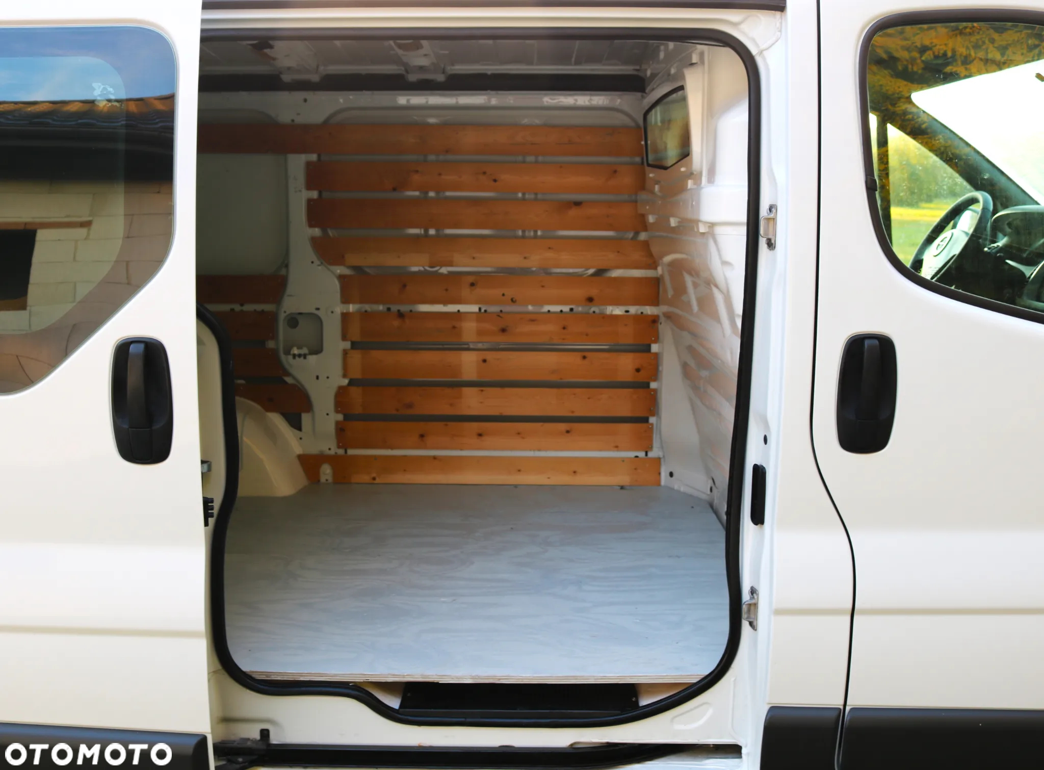 Opel Vivaro - 8