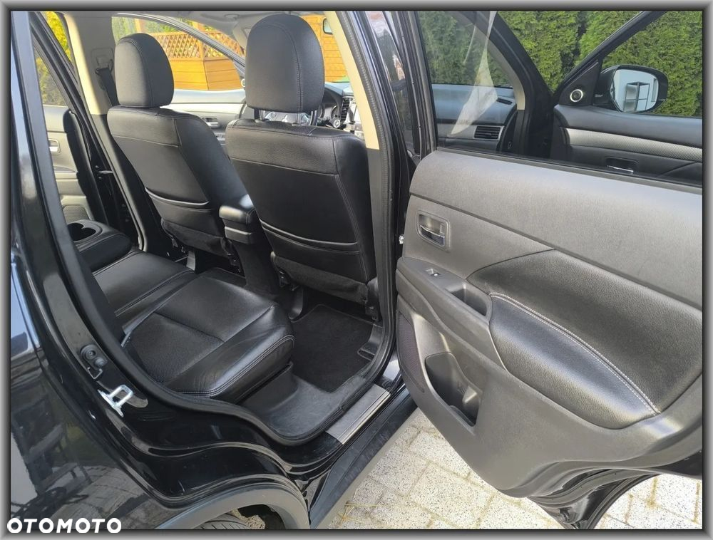 Mitsubishi Outlander 2.0 Intense + 4WD CVT - 6