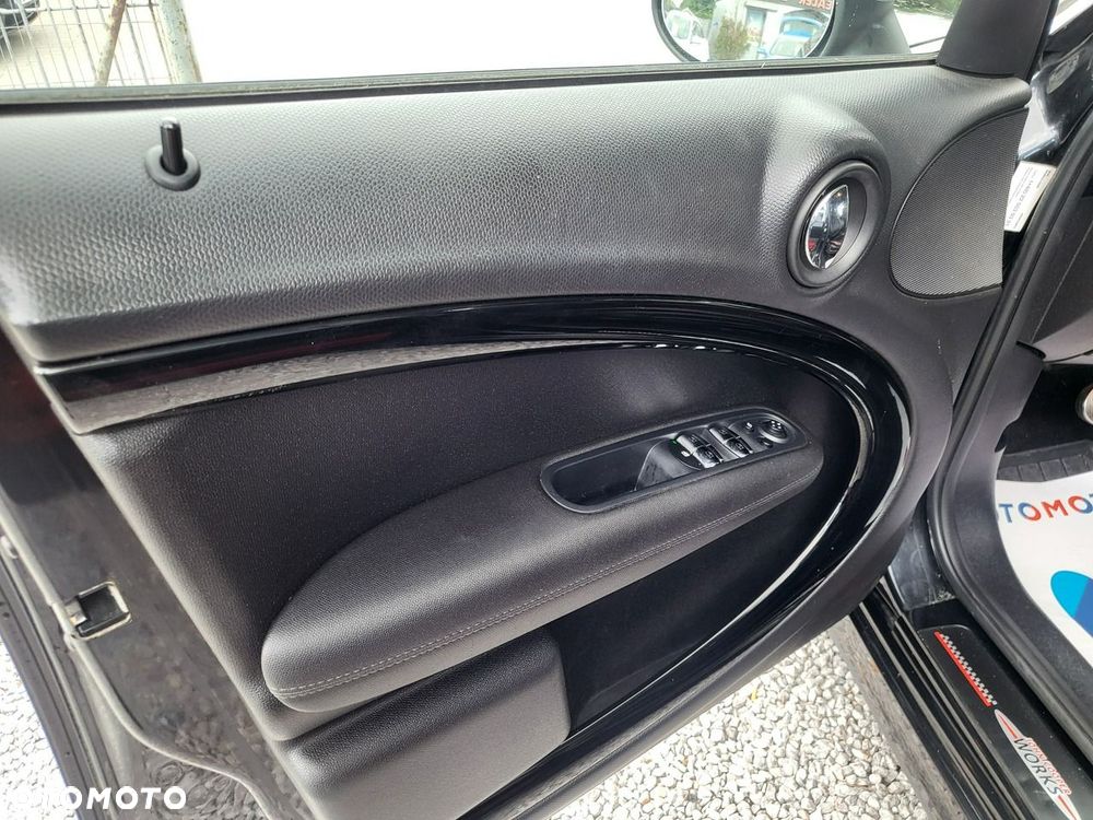 MINI Countryman - 25