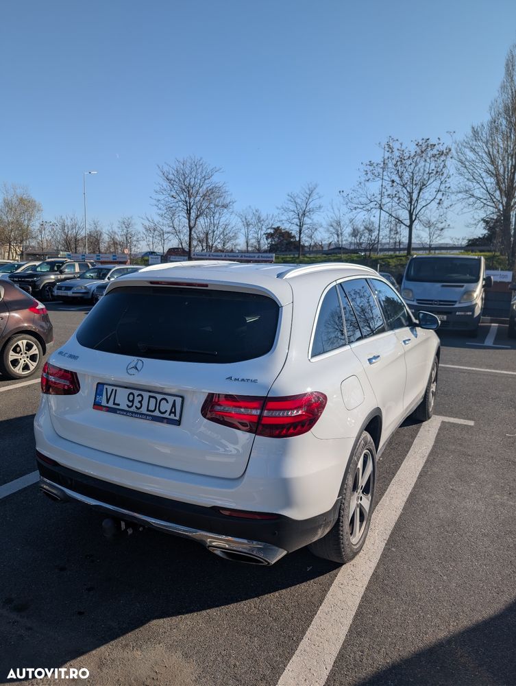 Mercedes-Benz GLC 300 4Matic 9G-TRONIC Exclusive - 16