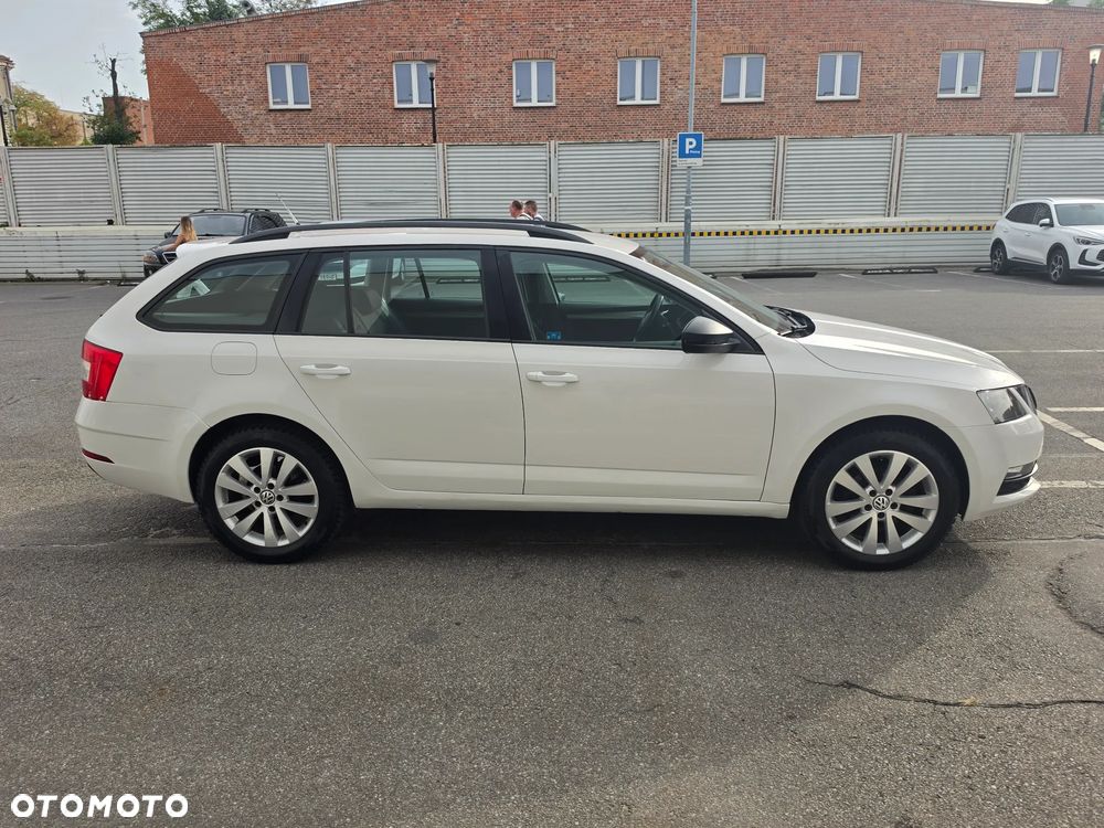 Skoda Octavia 1.6 TDI Ambition DSG - 13