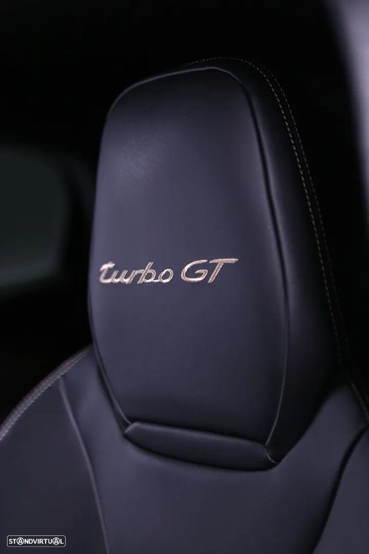 Porsche Cayenne Turbo GT - 16