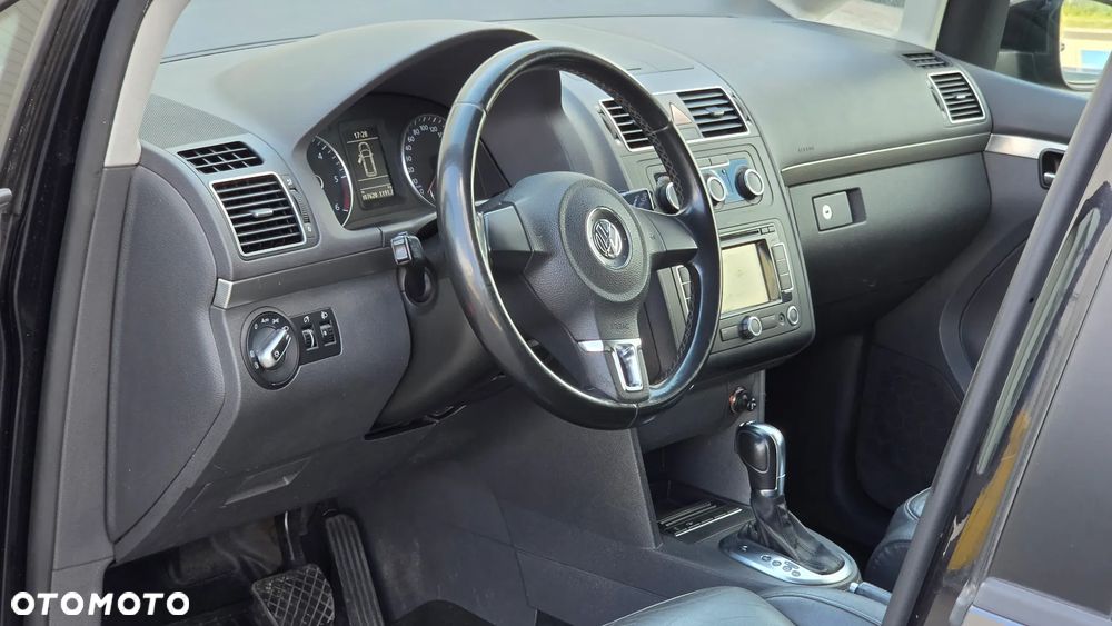 Volkswagen Touran 2.0 TDI DPF DSG Comfortline - 14