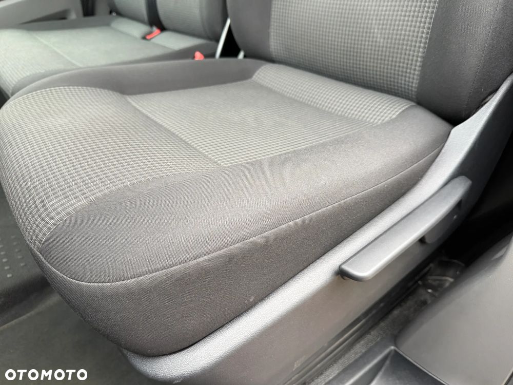 Volkswagen Transporter - 19