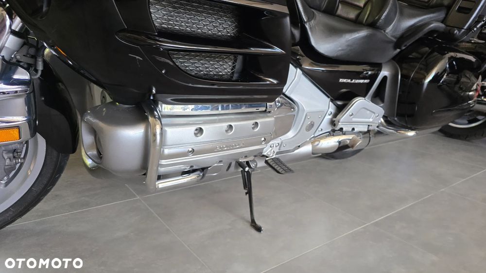 Honda GL - 9
