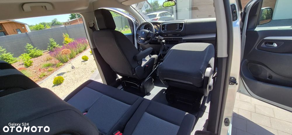 Peugeot Traveller 2.0 BlueHDi Compact Active - 23