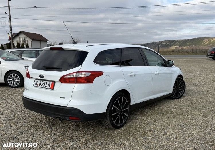 Ford Focus 1.6 EcoBoost Start Stop Titanium - 11