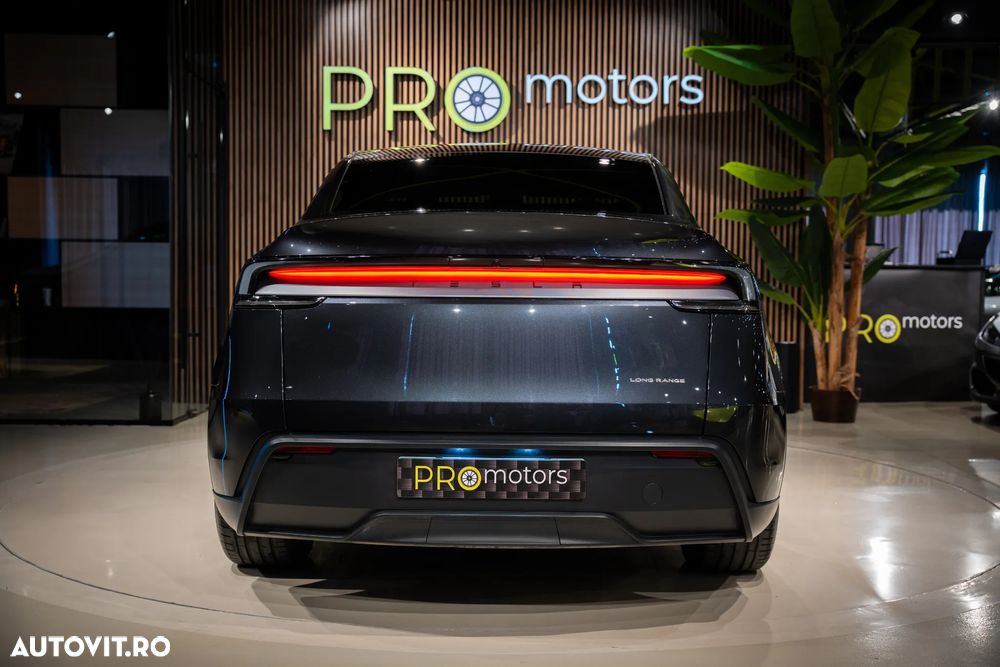 Tesla Model Y Long Range RWD - 7