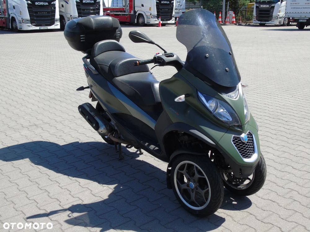 Piaggio MP-3 - 3