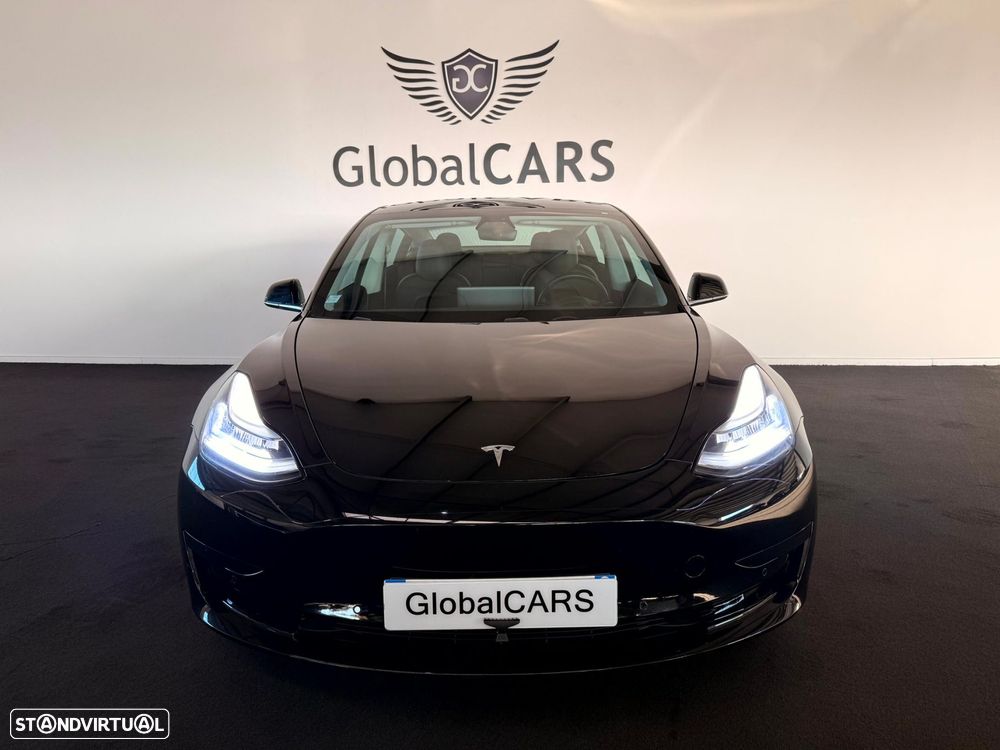Tesla Model 3 - 3