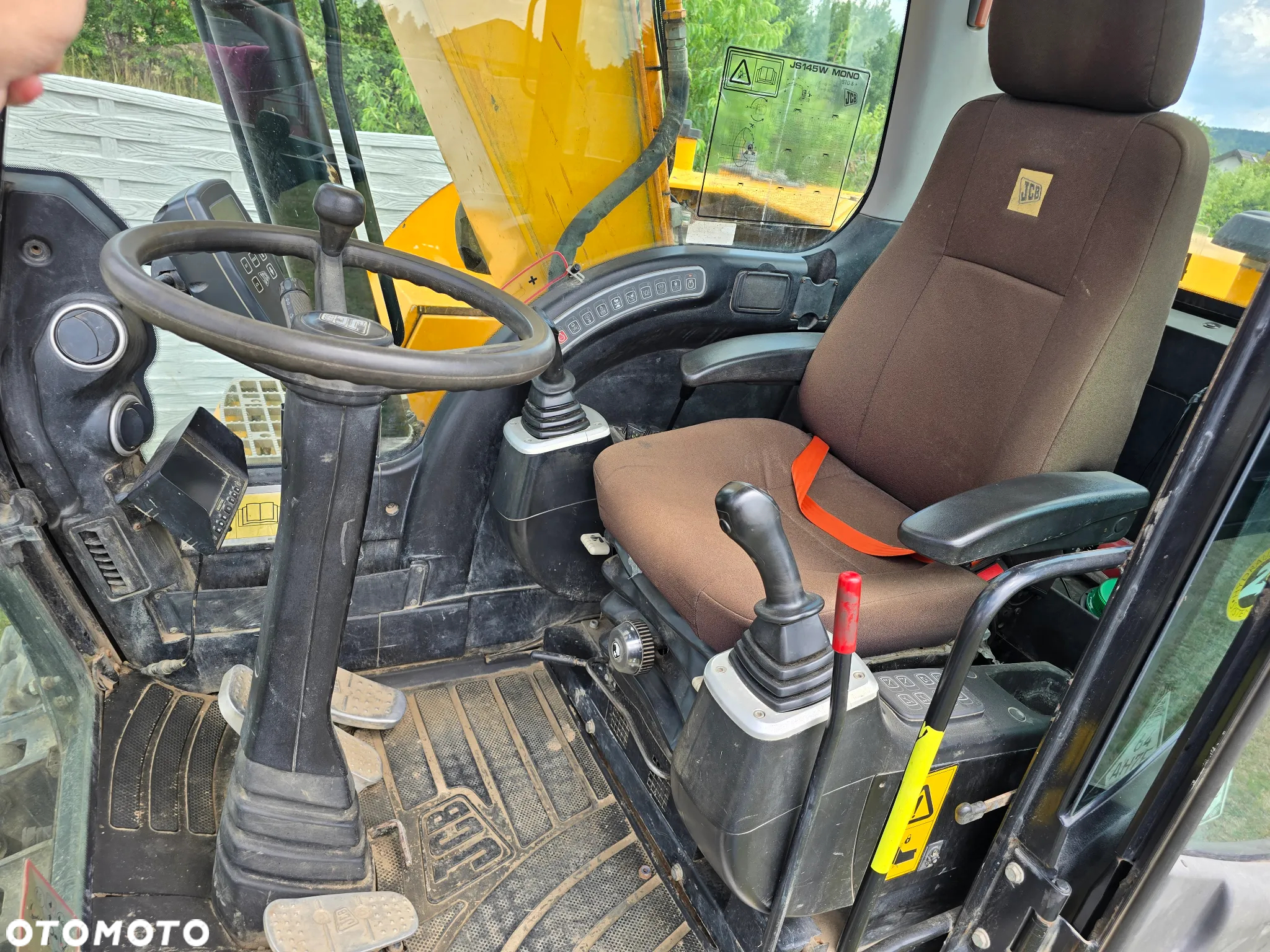 JCB - 3