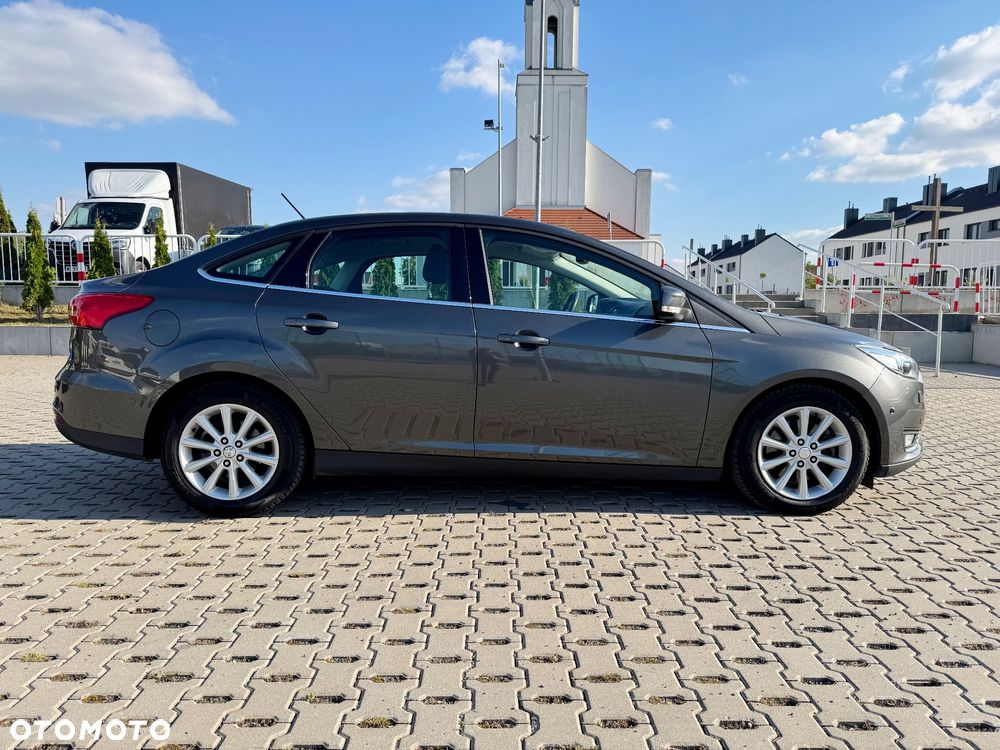 Ford Focus 1.5 EcoBoost Titanium ASS - 1