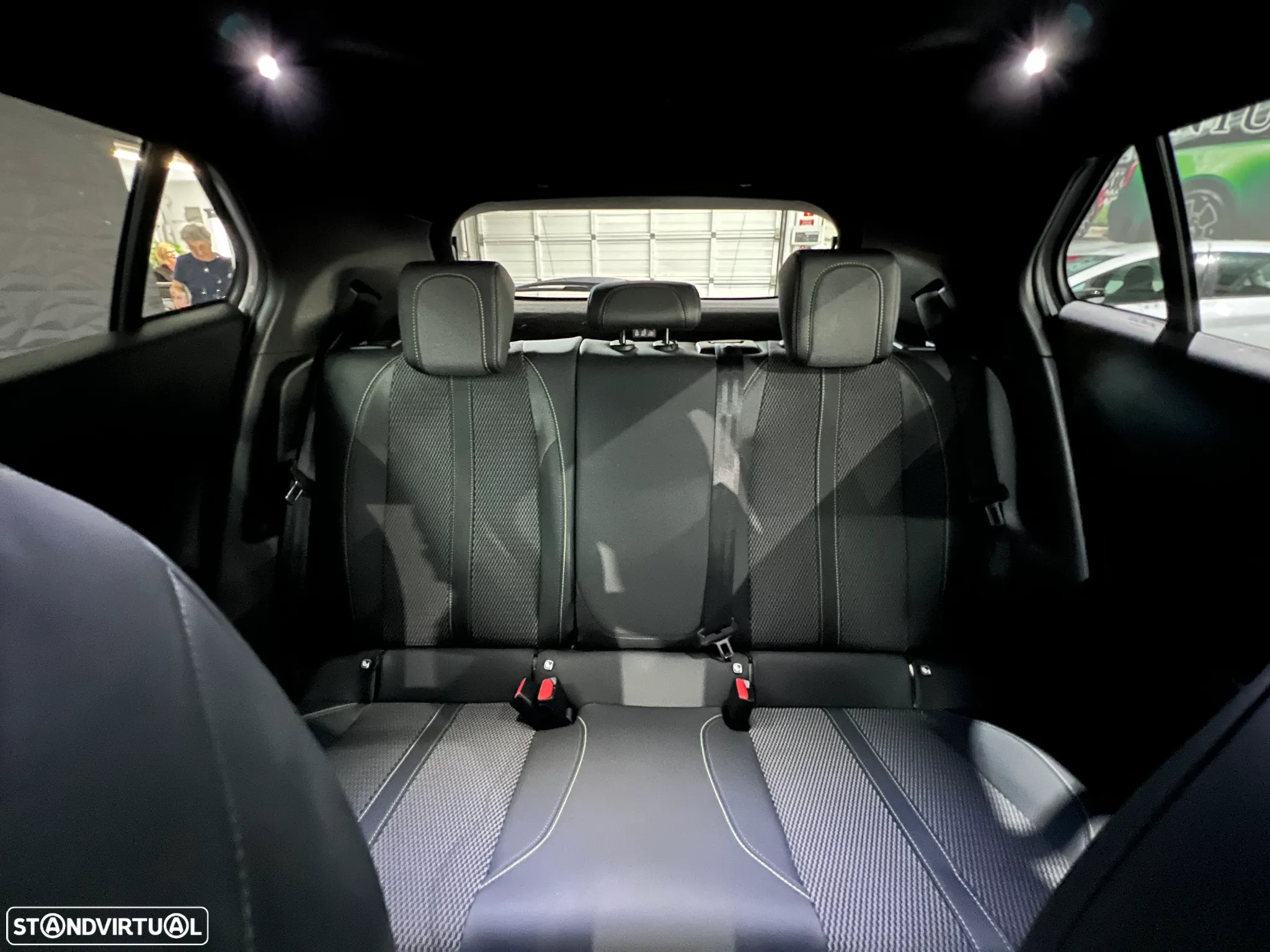 Peugeot 2008 1.2 PureTech GT EAT8 - 6