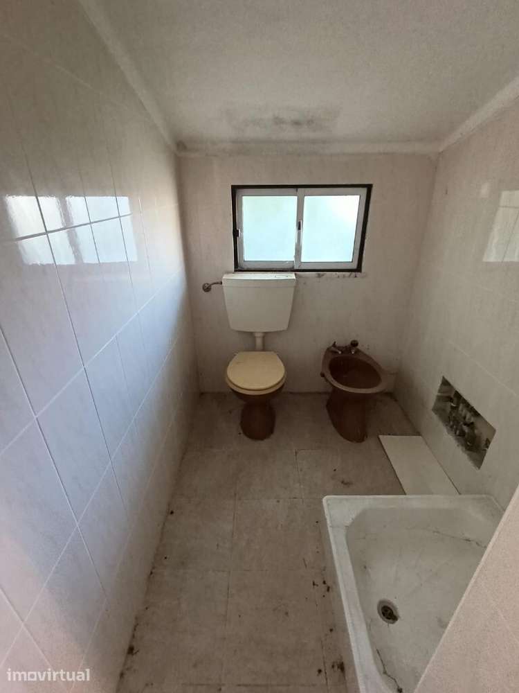Moradia Isolada M2 com lugar de garagem em zona de Coimbra - Grande imagem: 5/8